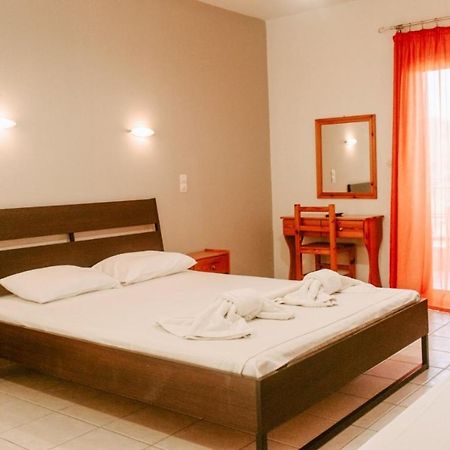פרדיקה Alexios Apartments מראה חיצוני תמונה