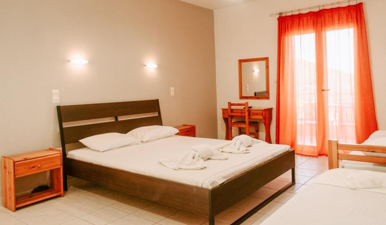 פרדיקה Alexios Apartments מראה חיצוני תמונה
