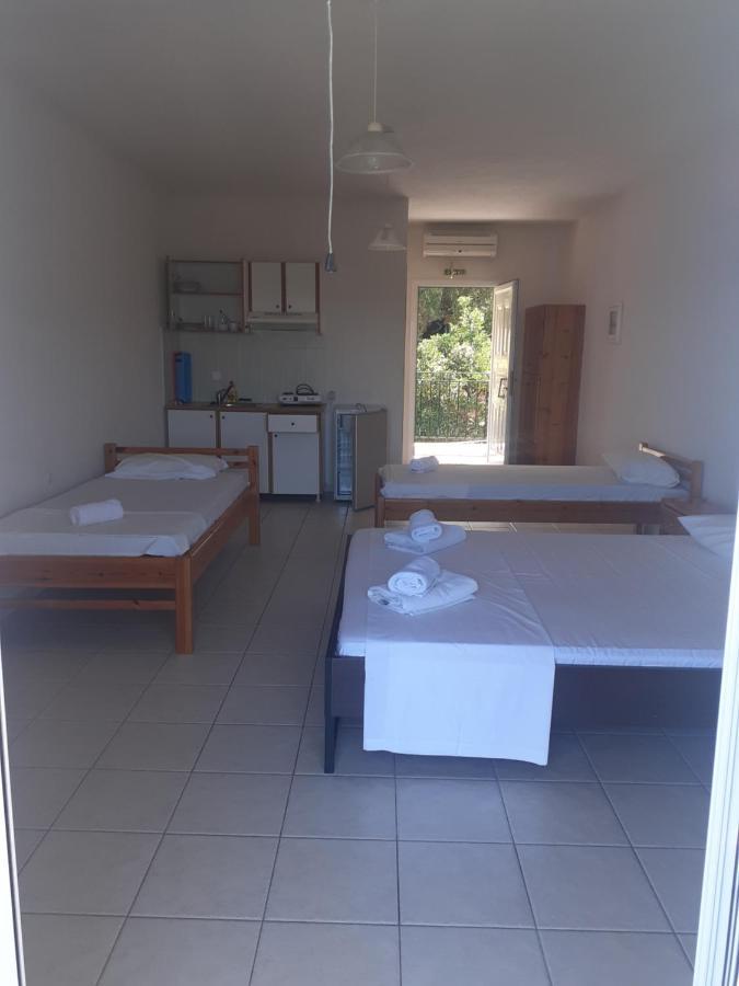 פרדיקה Alexios Apartments מראה חיצוני תמונה