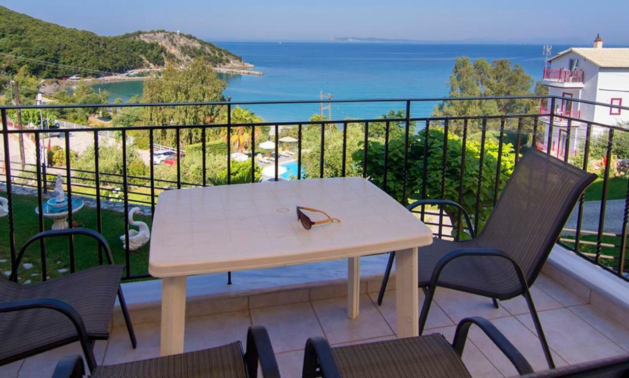פרדיקה Alexios Apartments מראה חיצוני תמונה